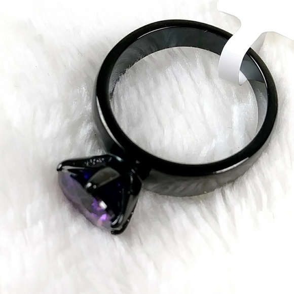 Goth Purple Solitaire Black Stainless Steel Ring - Picture 5 of 13